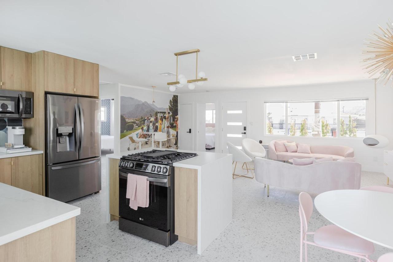Palm Vista By Rather Be Properties Palm Springs Bagian luar foto