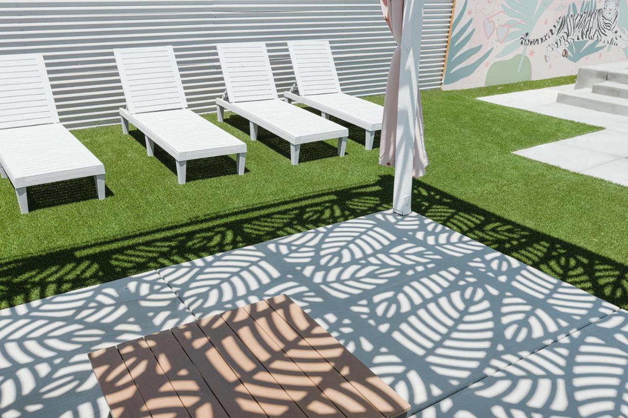 Palm Vista By Rather Be Properties Palm Springs Bagian luar foto
